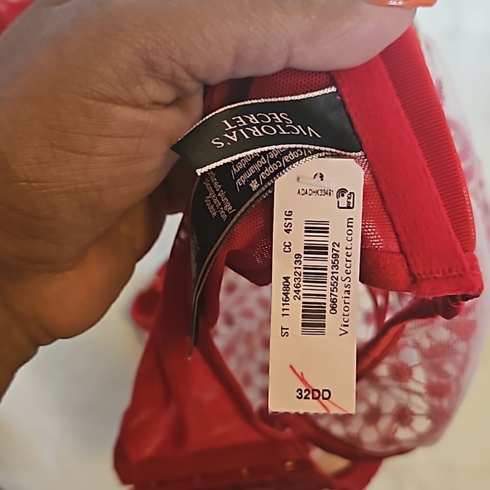 Victoria's Secret Lace Underwire Bra With Matching Underwear 32DD/ Small Red - Picture 11 of 16